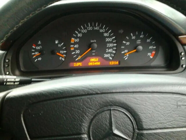 Mercedes-Benz E-Class 1996 года