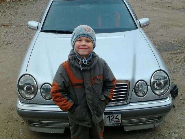 Mercedes-Benz E-Class 1996 года