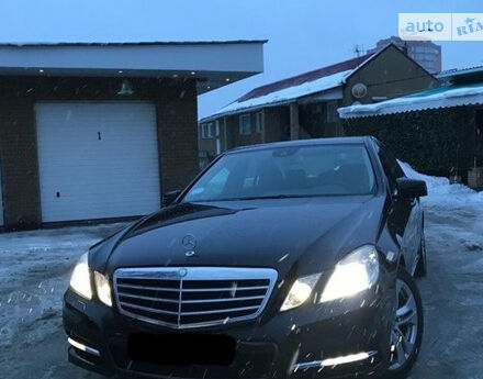 Mercedes-Benz E-Class 2011 года