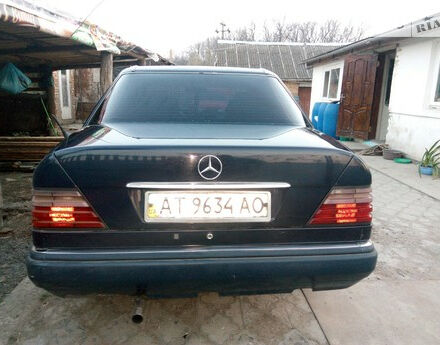 Mercedes-Benz E-Class 1995 року