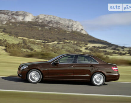 Mercedes-Benz E-Class 2003 года