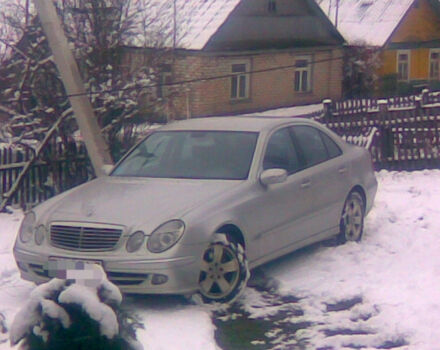 Mercedes-Benz E-Class 2002 года