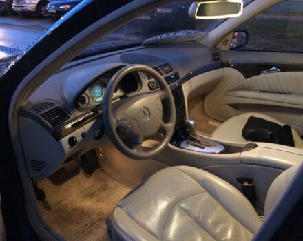 Mercedes-Benz E-Class 2005 года - Фото 4 авто