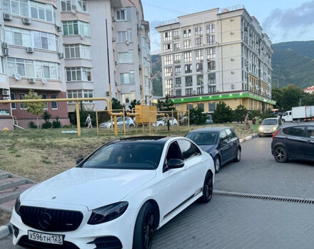 Mercedes-Benz E-Class 2017 года - Фото 4 авто