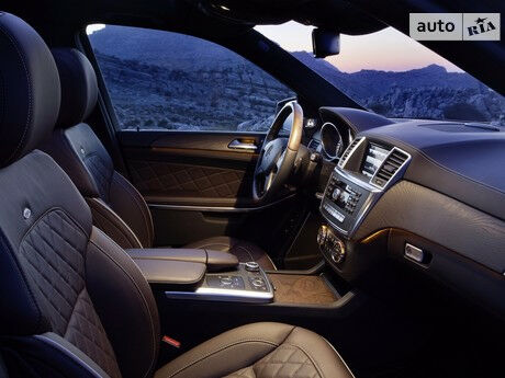 Мерседес ГЛ-класс 2015 року Mercedes-Benz GL-Class 2015 року