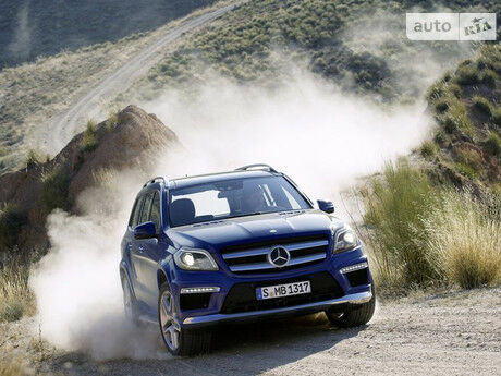 Мерседес ГЛ-класс 2013 року Mercedes-Benz GL-Class 2013 року