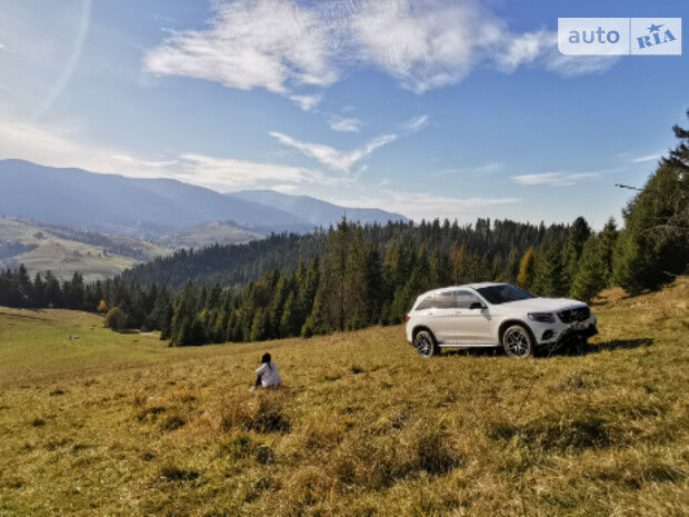 Mercedes-Benz GLC 250 2017 года