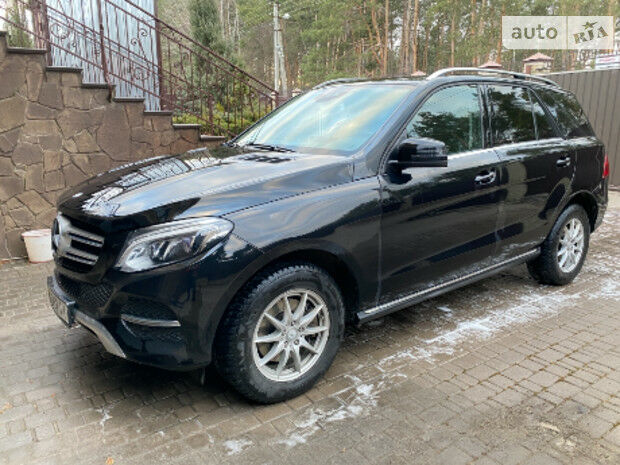 Mercedes-Benz GLE 250 2016 года