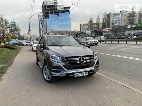 Mercedes-Benz GLE 350 2016 года