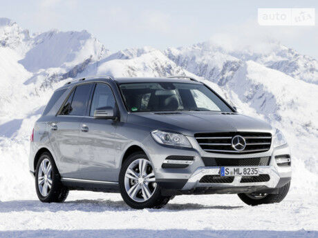 Mercedes-Benz M-Class 2000 року