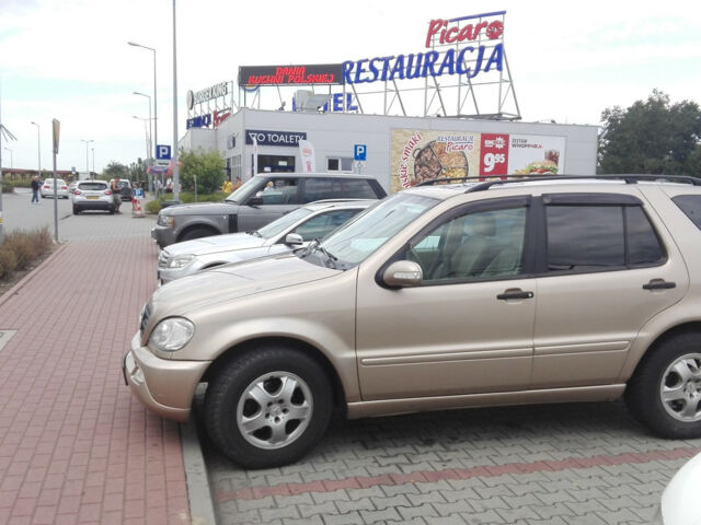 Mercedes-Benz M-Class 2002 года