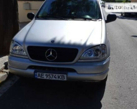 Mercedes-Benz ML 270 2000 года - Фото 3 авто