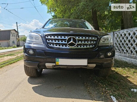 Mercedes-Benz ML 350 2007 года