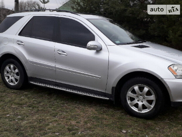 Mercedes-Benz ML 350 2006 года