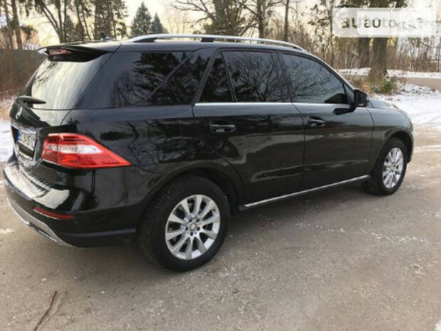 Mercedes-Benz ML 350 2012 року