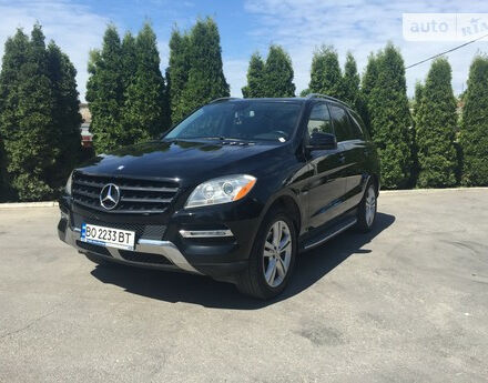 Фото на отзыв с оценкой 5 о Mercedes-Benz ML 350 2011 году выпуска от автора "Олександр Васильович" с текстом: У порівнянні з моїм попереднім Audi Q-7 3.0TDI 2011 року дизельний ML350 потужніший, ваговитій, е...