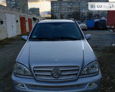 Фото на отзыв с оценкой 4.8 о Mercedes-Benz ML 350 2003 году выпуска от автора "Евгений" с текстом: Надёжность,комфорт это Мерседес после рестайлинга эта модель получила ряд доработок что положител...