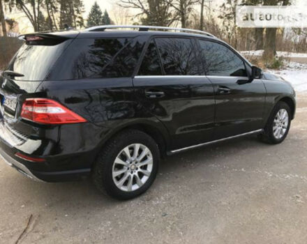 Mercedes-Benz ML 350 2012 года - Фото 2 авто