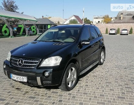 Mercedes-Benz ML 500 2006 року