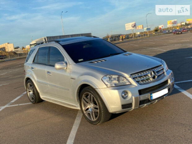 Mercedes-Benz ML 63 AMG 2008 года