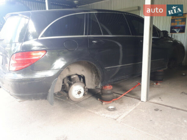 Мерседес Р-Класс 2006 года Mercedes-Benz R-Class 2006 года
