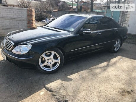 Mercedes-Benz S 320 2000 года