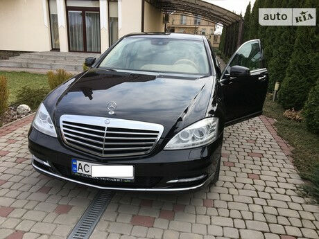 Mercedes-Benz S 350 2011 року