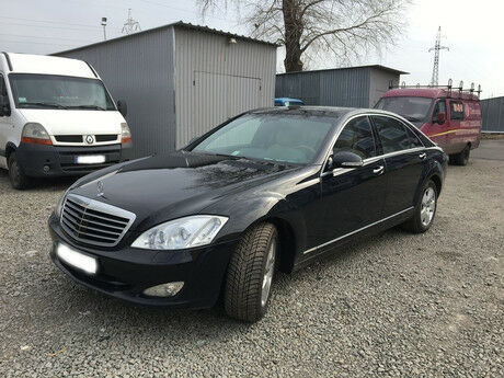 Мерседес С 450 2006 года Mercedes-Benz S 450 2006 года