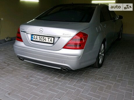 Mercedes-Benz S 550 2008 года