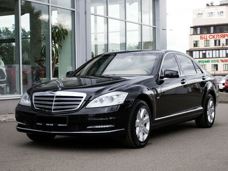 Мерседес С 600 2007 року Mercedes-Benz S 600 2007 року