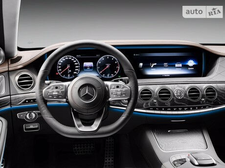 Мерседес С Класс 1999 року Mercedes-Benz S-Class 1999 року