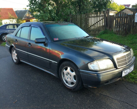 Mercedes-Benz S-Class 1994 року