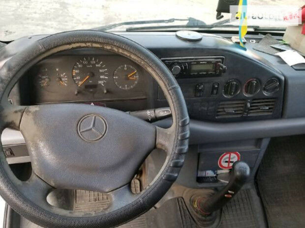 Mercedes-Benz Sprinter 212 пасс. 1996 года