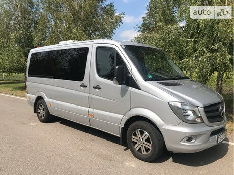 Mercedes-Benz Sprinter 2017 року