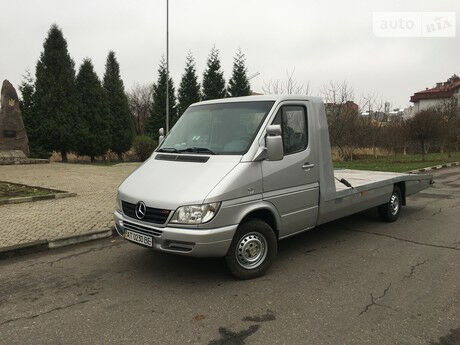 Mercedes-Benz Sprinter 2003 року