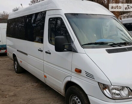 Mercedes-Benz Sprinter 2003 року