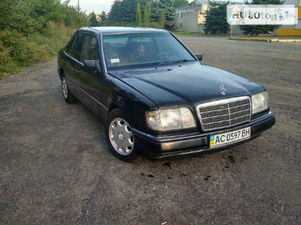 Mercedes-Benz V 250 1994 года