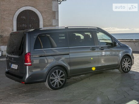 Mercedes-Benz V-Class 1978 года