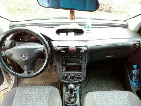 Mercedes-Benz Vaneo 2002 года