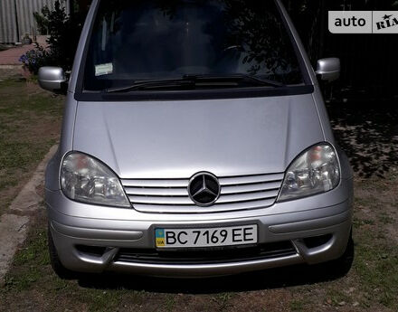 Mercedes-Benz Vaneo 2004 года