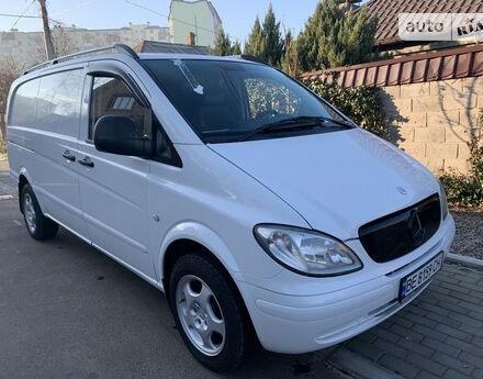 Фото на відгук з оцінкою 3.4   про авто Mercedes-Benz Vito груз. 2004 року випуску від автора “Алексей Катков” з текстом: Перехідне авто з 110 на 111, перші моделі віто із заднім приводом. Під час їзди взимку однозначно...