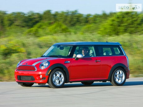 Мини Клабмен 2008 року MINI Clubman 2008 року
