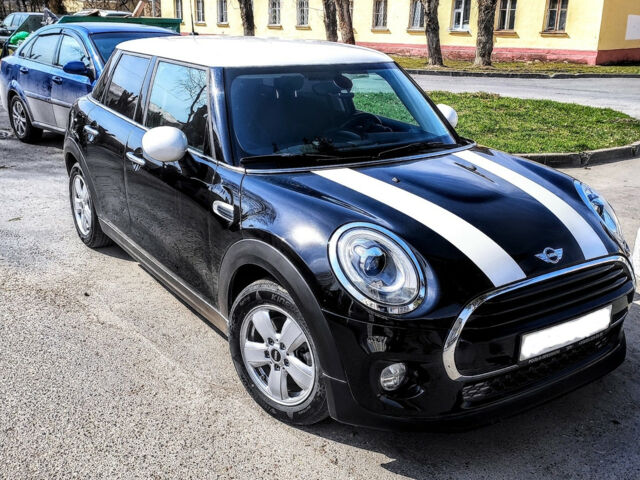 MINI Cooper 2017 року