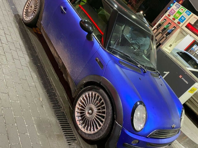 MINI Cooper 2003 года