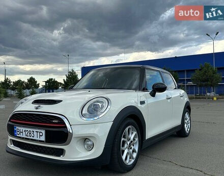 MINI Cooper 2015 года