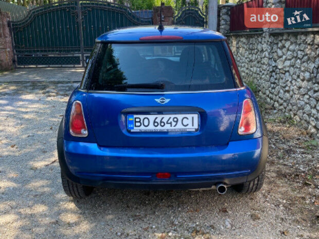 MINI One 2006 года