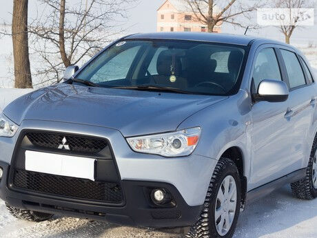 Mitsubishi ASX 2012 года