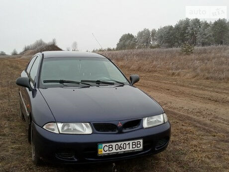 Mitsubishi Carisma 1997 року