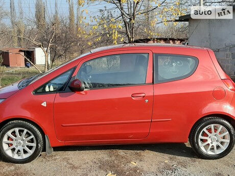 Mitsubishi Colt 2008 года