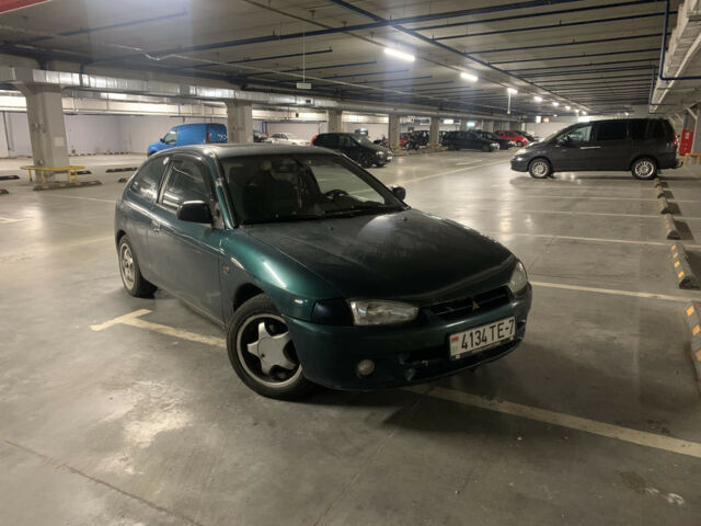 Мицубиси Кольт 1996 года Mitsubishi Colt 1996 года